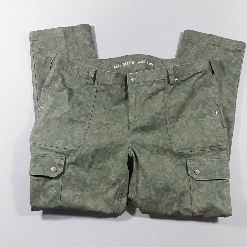 Duluth Trading Womens Green Floral Curvesetter Waist Slim Cargo Pants Size 18x31